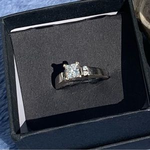Gorgeous engagement ring!